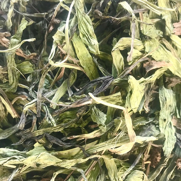 Dried Ribwort Plantain leaves